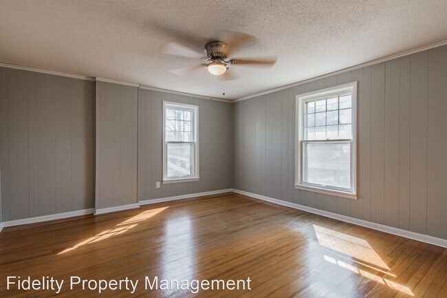 4 br, 2.5 bath House - 811 E. Delmar photo'