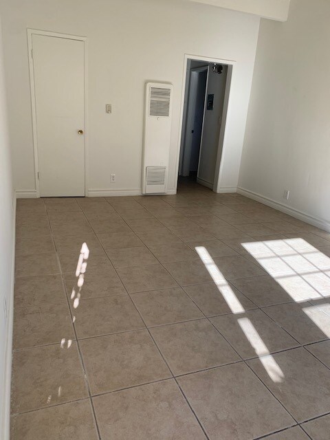 Living - 3748 Sawtelle Blvd
