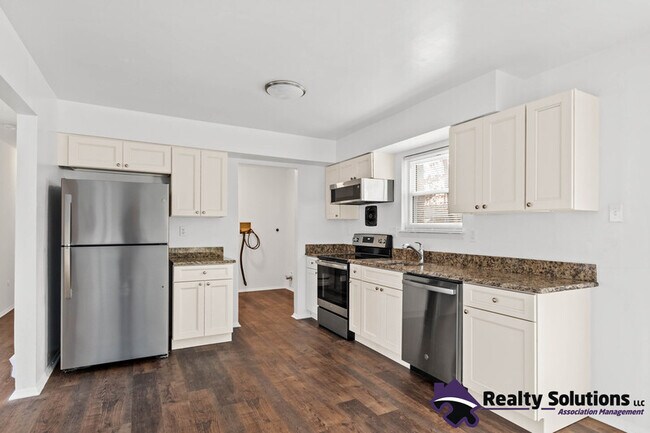 Building Photo - 151 Pardee Blvd