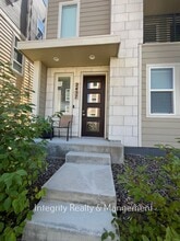 Building Photo - 2457 Majorca Dr