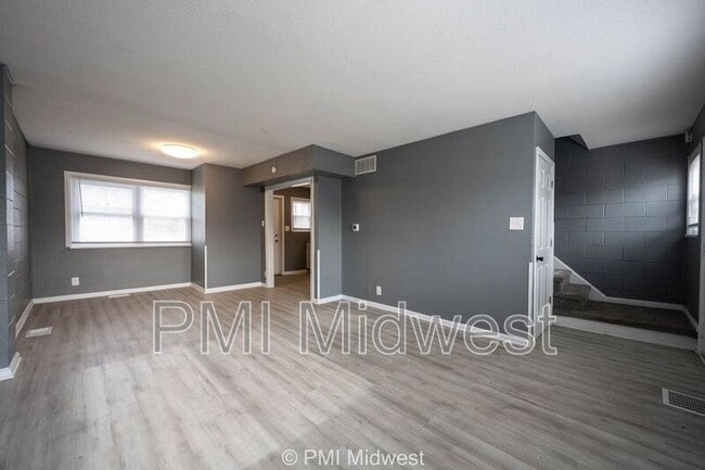 Foto del edificio - 6060 E 16th St