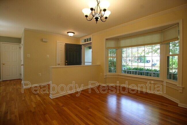 Building Photo - 1649 Bennington Hollow Ln