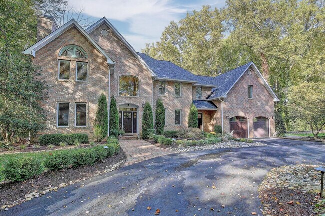 Foto del edificio - 1856 Severn Grove Rd