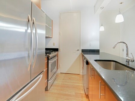 Primary Photo - 737 Myrtle Ave