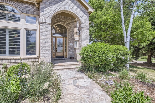 Building Photo - 5 BDR Modern Gem in Niwot
