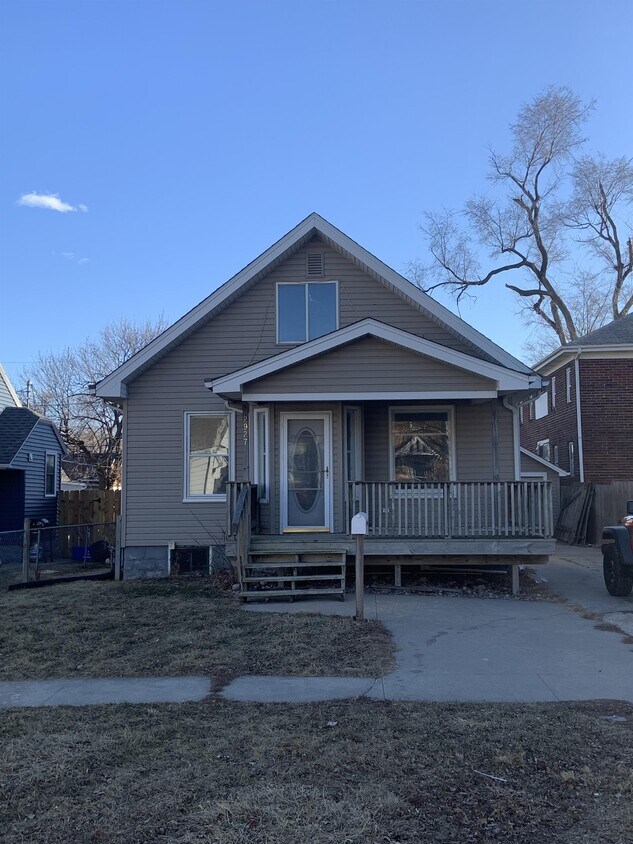 Primary Photo - 2927 Avenue C
