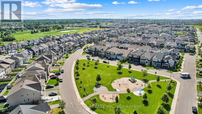 Building Photo - 284 Ponderosa St