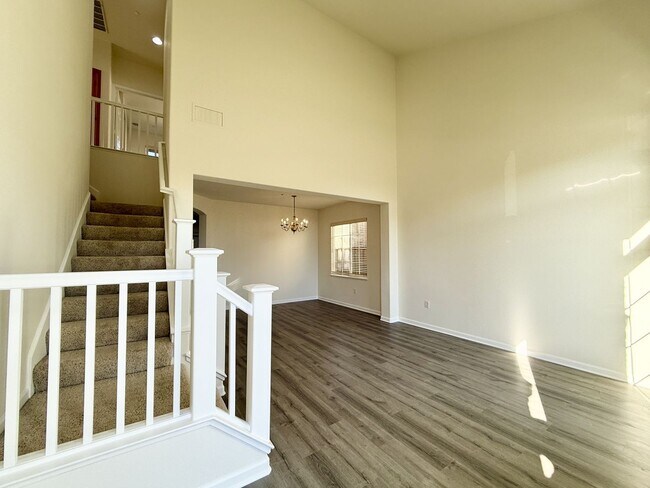 Foto del edificio - Renovated Coastal Home with NEW Kitchen and a Spacious Layout
