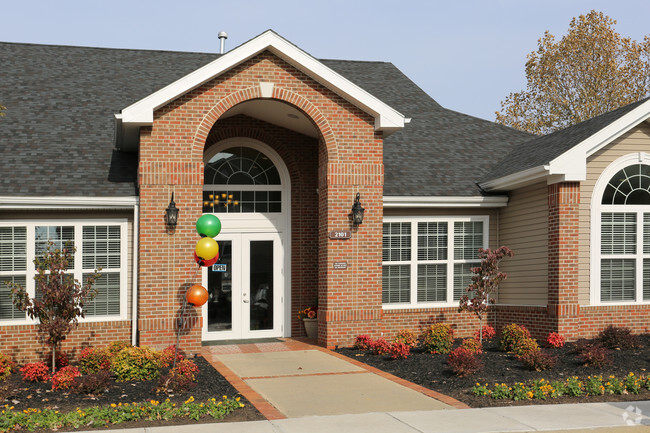 Building Photo - Martin's Landing Apartments