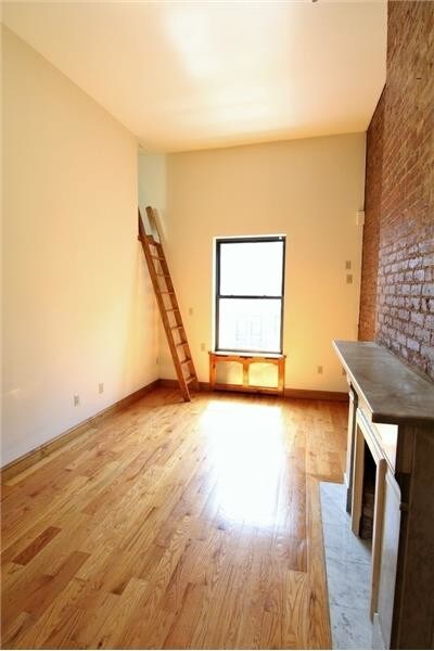 Foto del edificio - 103 W 73rd St