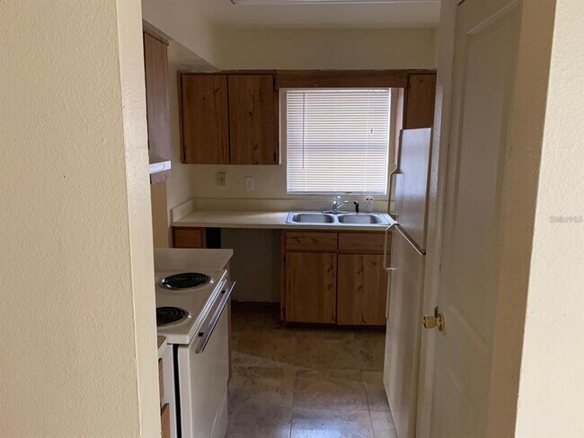 Foto del edificio - 2556 Chestnut Woods Dr