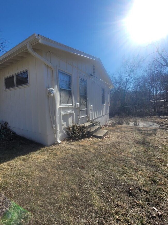 Foto del edificio - COMING SOON! Beautiful 3 Bedroom Home in S...
