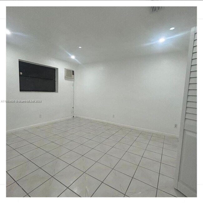 Foto del edificio - 1538 NW 52nd Ave