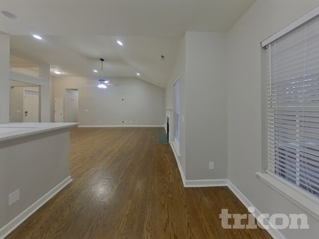 Building Photo - 12204 Plover Dr