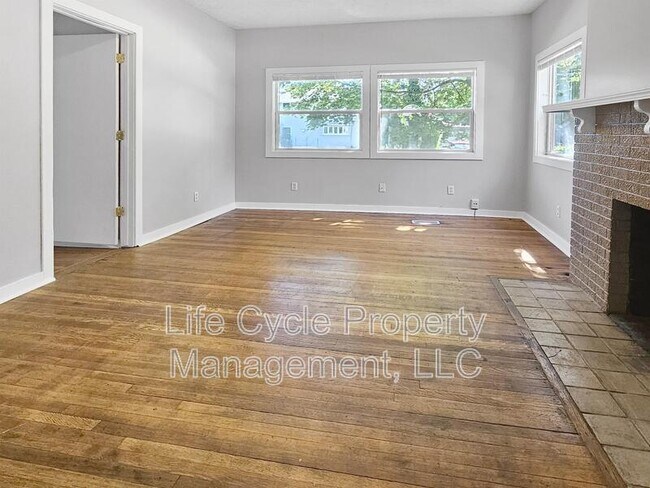 Foto del edificio - 1354 Sigsbee Street Southeast - 1