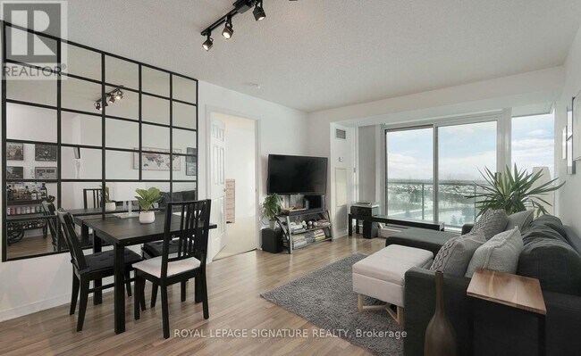 Building Photo - 4850-4850 Glen Erin Dr