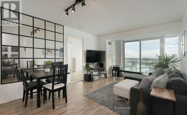Photo du bâtiment - 4850-4850 Glen Erin Dr
