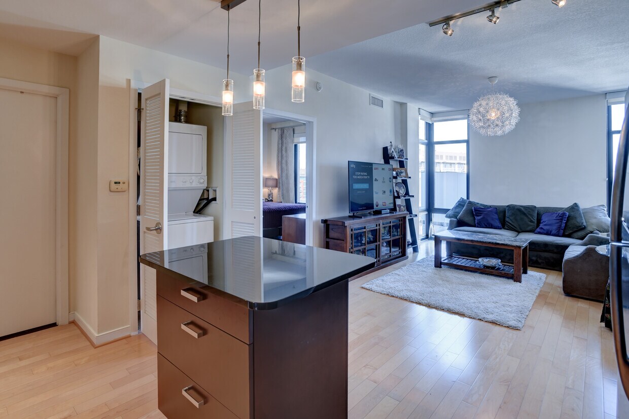 Living room - 1010 Massachusetts Ave NW