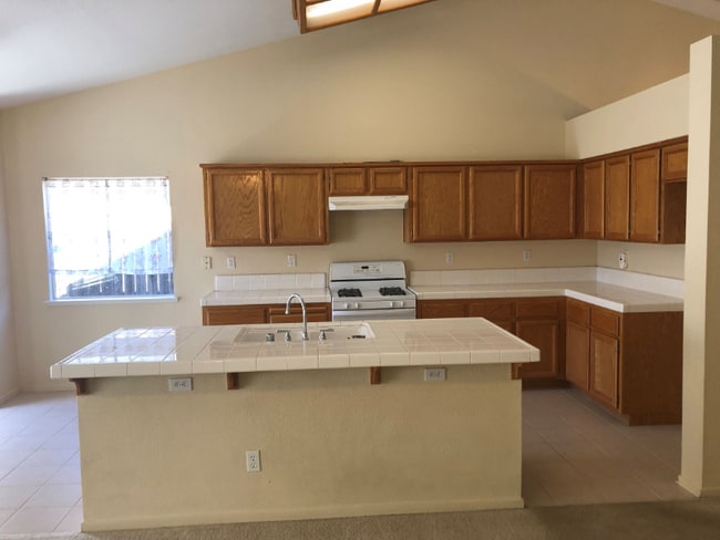 Building Photo - 804 Fetzer Ct