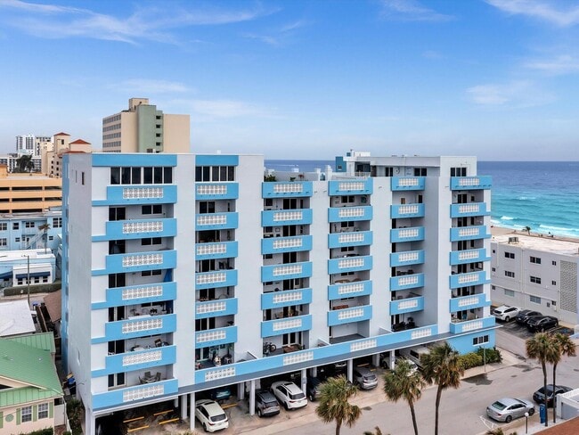 Foto del edificio - 320 S Surf Rd