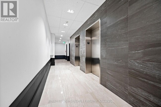 Building Photo - 16 Concord Pl