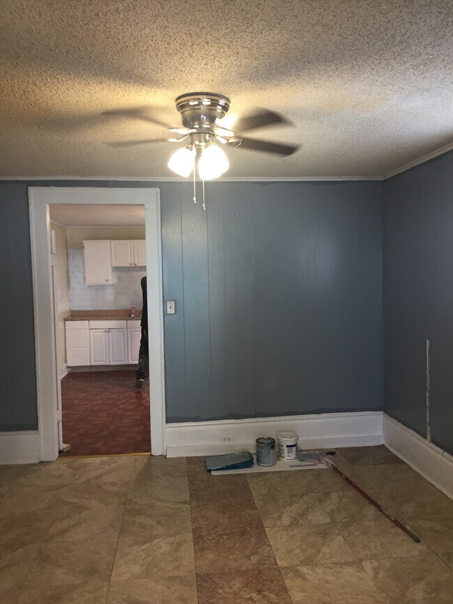 Bedroom 1 - 1506 Louisa St