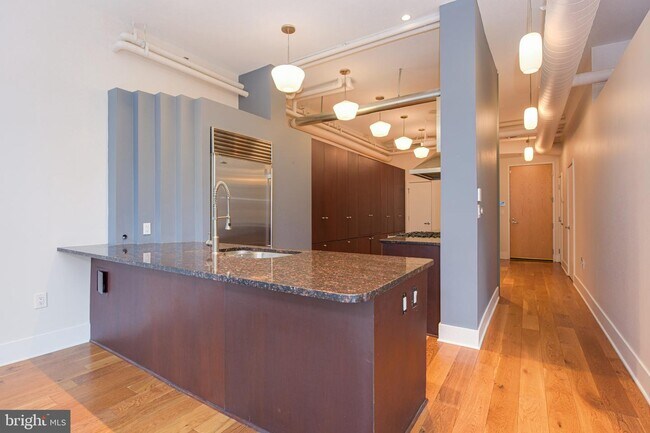 Building Photo - 1700 Kalorama Rd NW