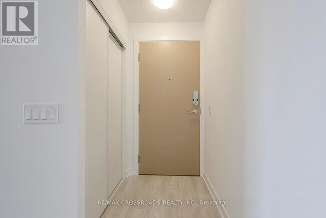 Building Photo - 1 Quarrington Lane