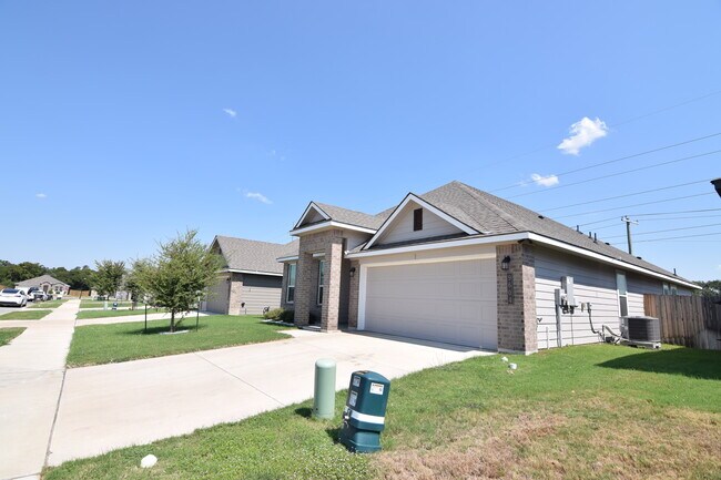 Building Photo - 9604 Caemlyn Cv