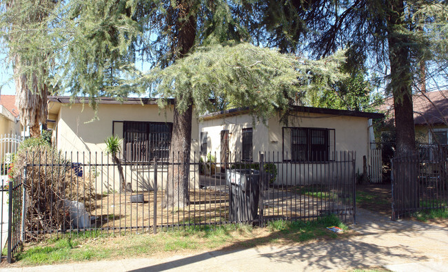 Building Photo - 1277 N Mountain View Ave