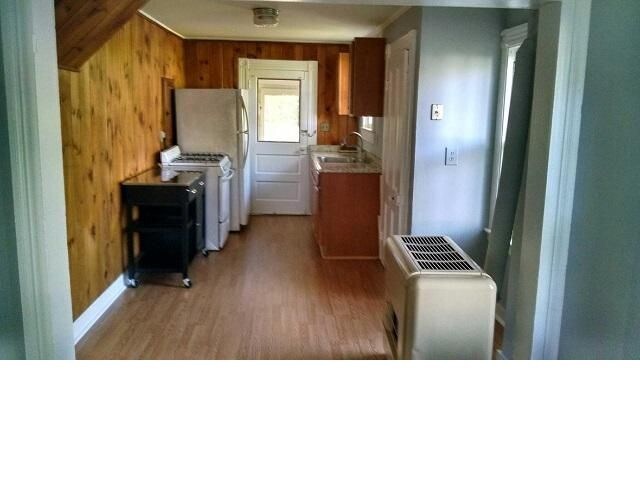 Primary Photo - 70 Cherry Ave