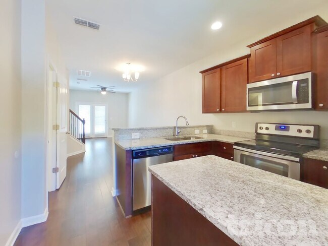 Foto del edificio - 133 Hickory Station Ln