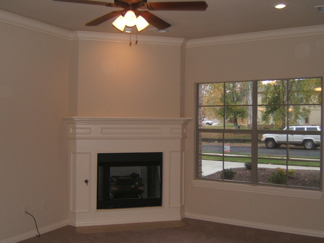 Foto del edificio - 687 S Grace Ave