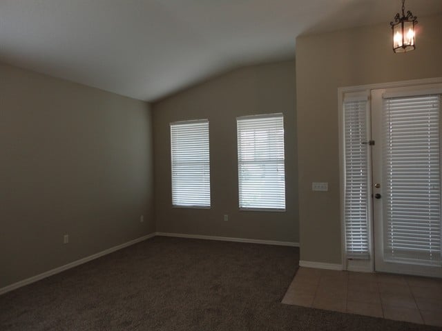 Building Photo - 1128 Napolean Way