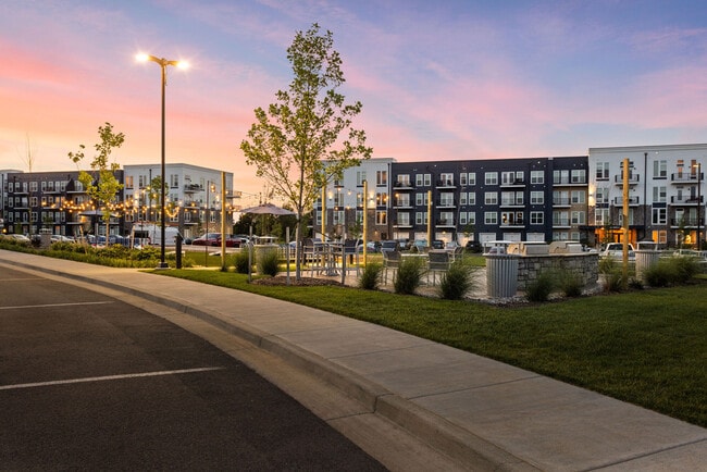 Building Photo - FIFTEEN51 Apartments of Lexington