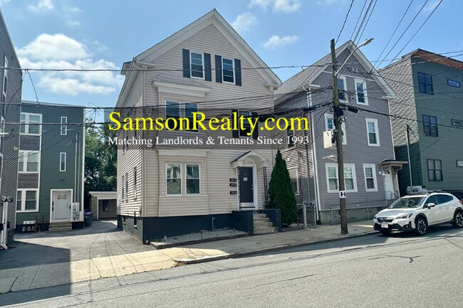 Building Photo - 25 E Transit St