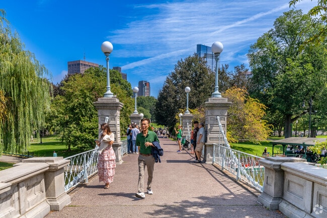Located in the Back Bay, the Boston Public Garden was America’s first botanical garden.