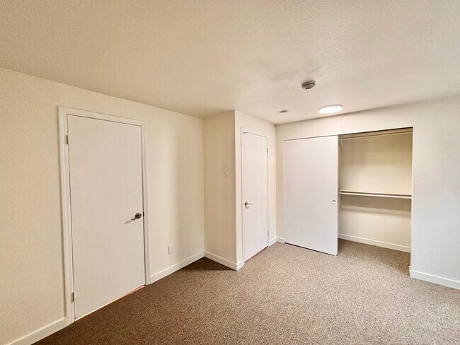 Foto del edificio - 21901 58th Ave W