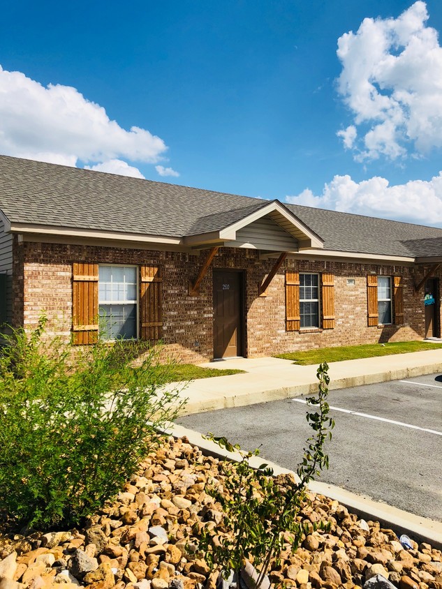 Foto del edificio - 4298 Harrison Hills Dr