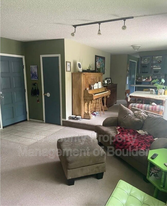 Building Photo - 4547 Beachcomber Ct