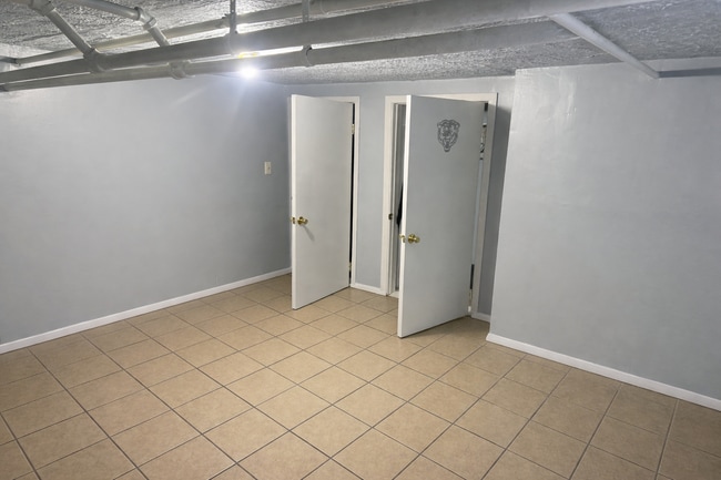 Building Photo - 2210 N Lockwood Ave