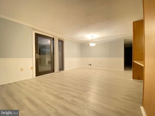 Foto del edificio - 751 Heather Ridge Dr