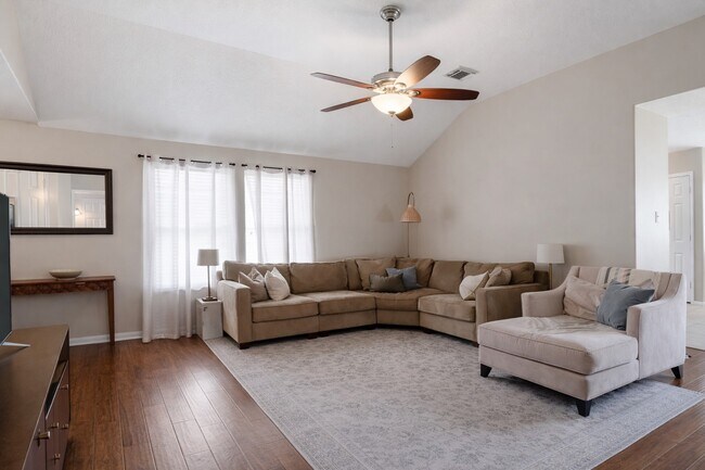 Foto del edificio - 15811 Sarasam Creek Ct