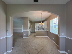 Building Photo - 592 Lambton Ln