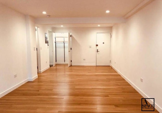 Building Photo - 440 East 81st Street