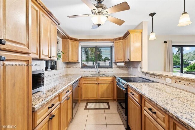 Foto del edificio - 3 br, 2 bath House - Driftwood Estates
