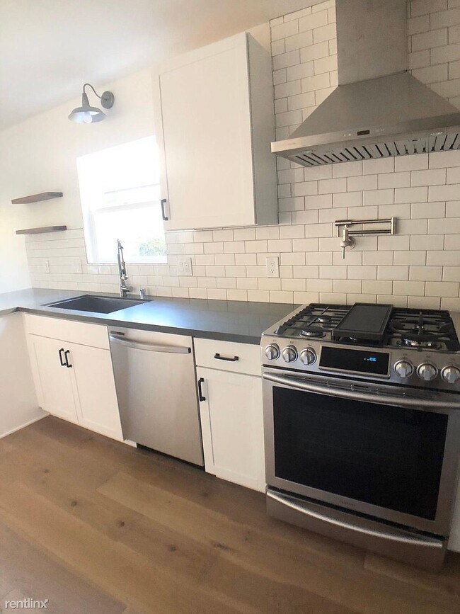 Foto del edificio - 2 br, 2 bath House - 22233 Avenue San Luis