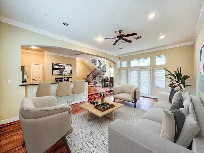 Foto del edificio - 1138 W 26th St