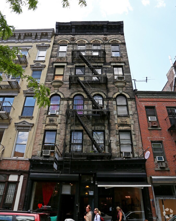 Foto del edificio - 223 Mott St