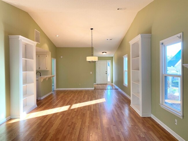 Building Photo - Great Place in North Macon